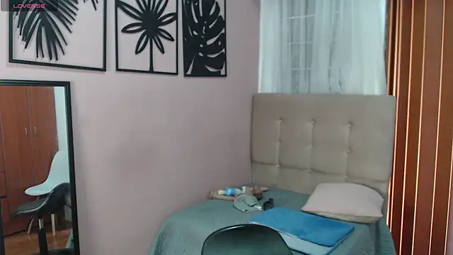 amara_rousse1 webcam
