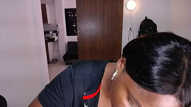 yselahot webcam