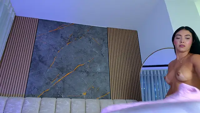mia_scot webcam
