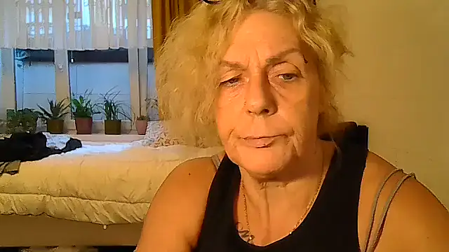 belgianshantie - Belgianshantie's free webcam - UK Sex Cams