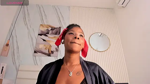 Afro_Luna webcam