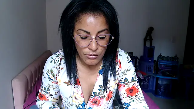 kateleyagrey webcam