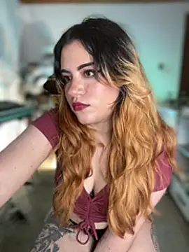 NikkiNix webcam