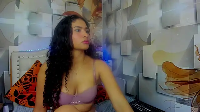 malaika_chalo webcam