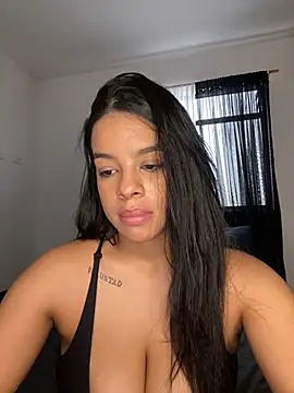 trianawhite webcam