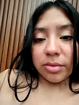 Amber_Herrera live cam on StripChat