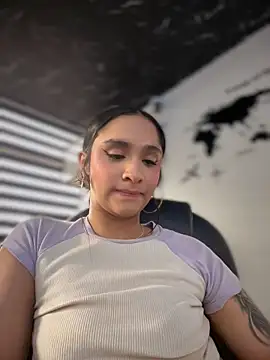 Isabella-Teen webcam