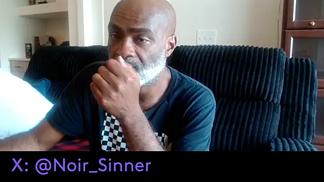 sinnernoir (M mature) - stroke, standing, show ass