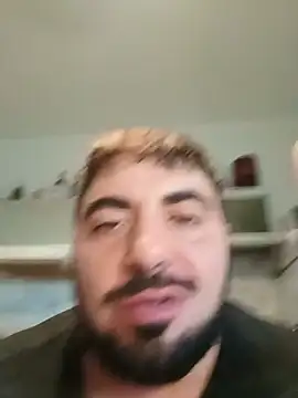 bear_skinny webcam