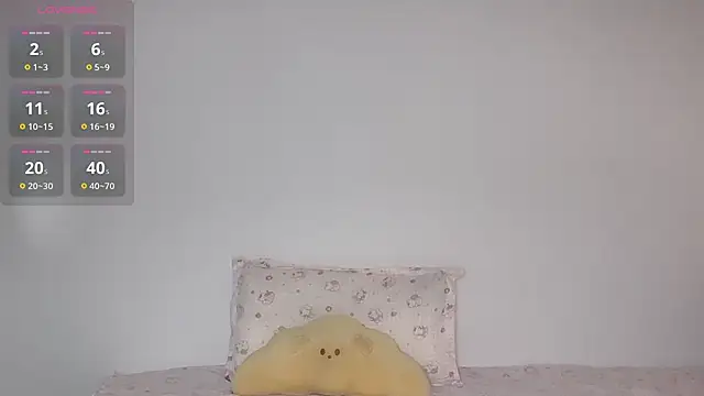 77-Vicky webcam
