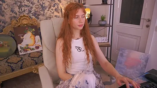 Nicol_Moonn webcam