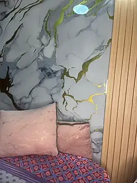 emily-Hornyy webcam