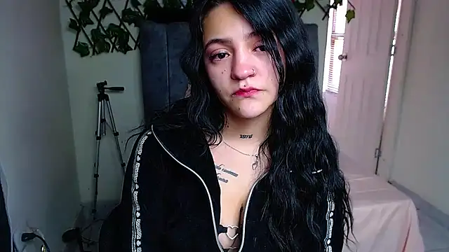 Violettasquirt webcam