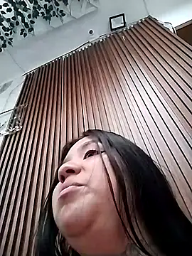 Amber_Herrera live cam on StripChat