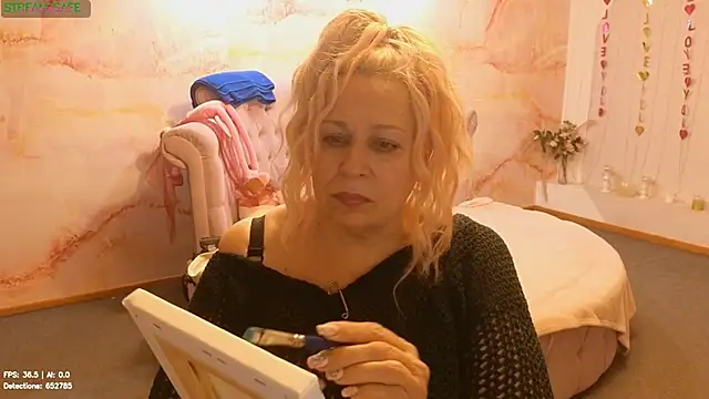Penelope_Pinky webcam