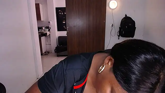 yselahot webcam