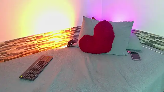 KittyVelve webcam