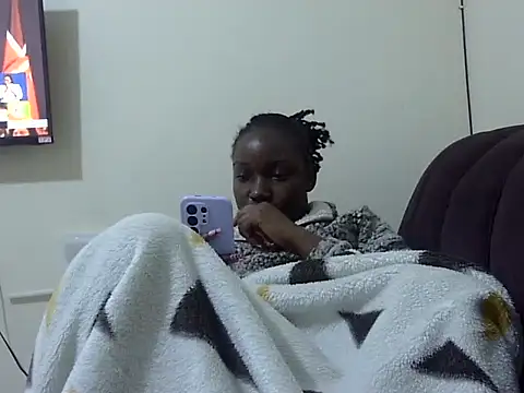 Sexy-suzy live cam on StripChat