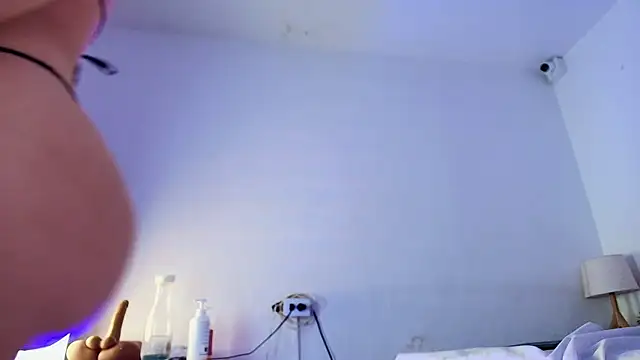 elizawiliamst webcam