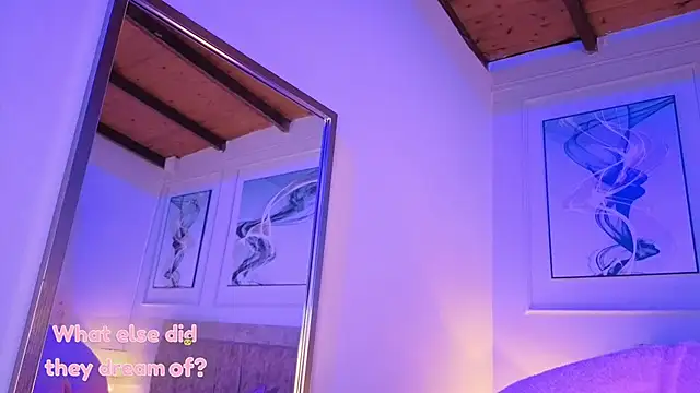 zoe_moon__ webcam