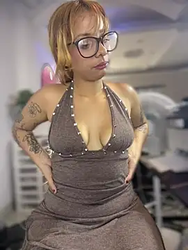 LeylaKnox webcam