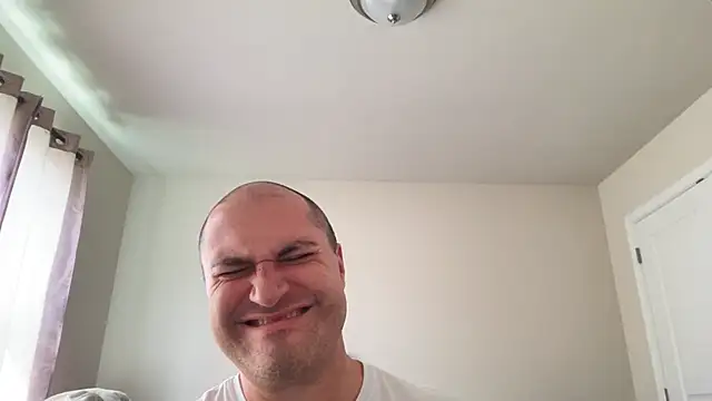 SluggishChase99 webcam