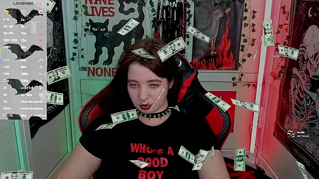 PurpleRune live cam on StripChat