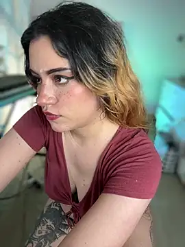 NikkiNix webcam