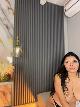 Aprilrose_ webcam