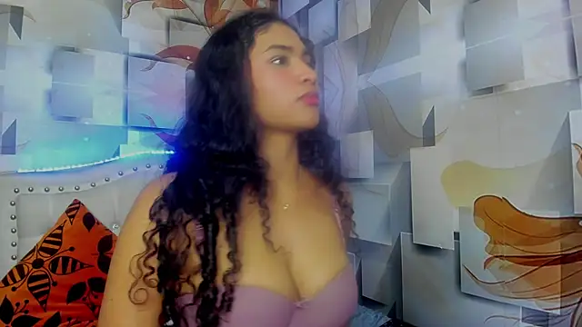 malaika_chalo webcam