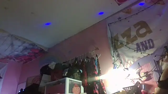 PinkyMarie0729 webcam