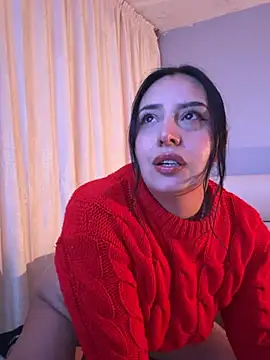Freyja_soh live cam on StripChat