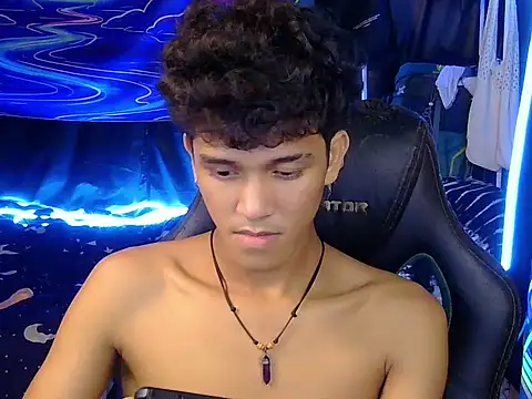 hugekenbigcock webcam