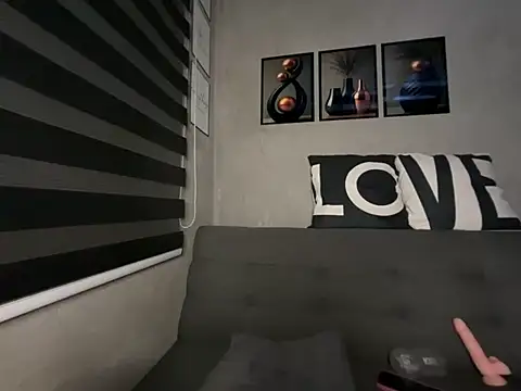 wild_apple69 webcam