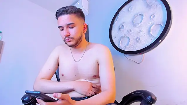 mike_257 webcam