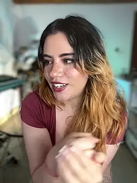 NikkiNix webcam