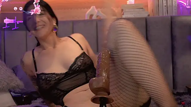 Angelina_Dior webcam