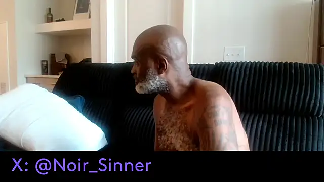 sinnernoir (M mature) - stroke, standing, show ass