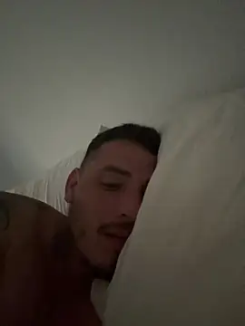 Valen_Dom webcam
