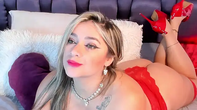 NicoleDiior webcam