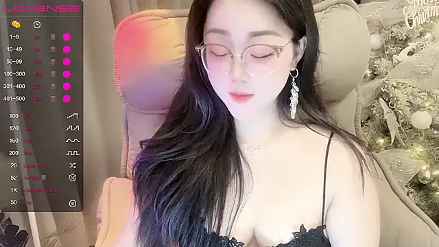 Monica-666888- webcam