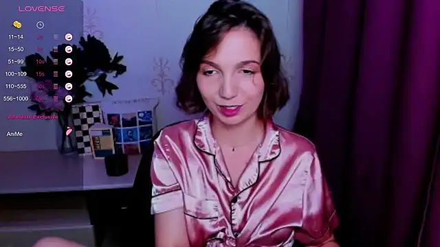 KindHazelHere_ webcam