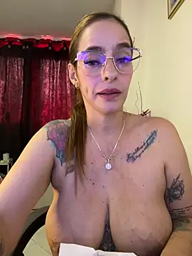 Alessandra_Schmoll webcam
