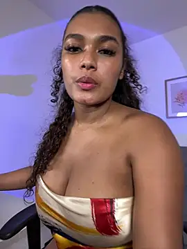 aleja_montiel__ webcam