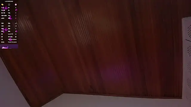 elodie_walker webcam
