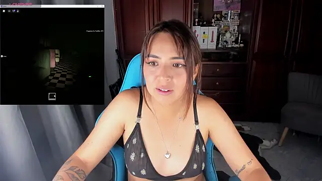 Nicole_Ss live cam on StripChat