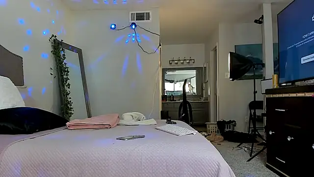 yiauana's live cam