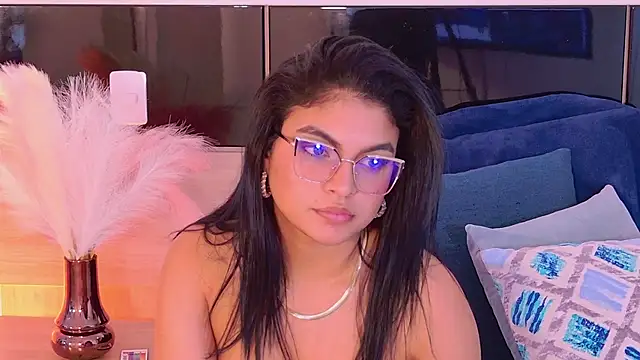 MelodyAlvarez live cam on StripChat