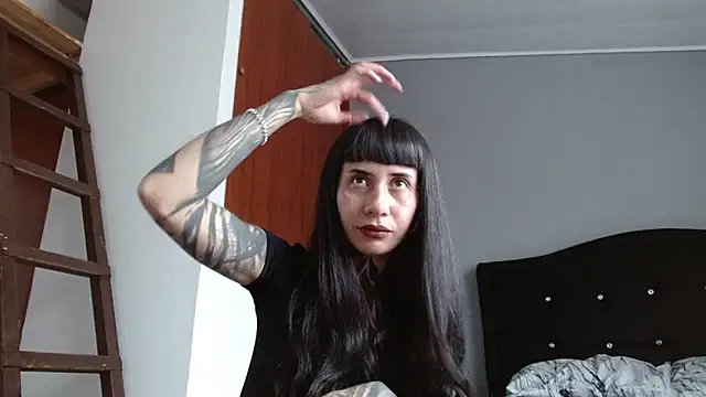 Emilia_1995 webcam