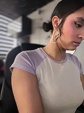 Isabella-Teen webcam